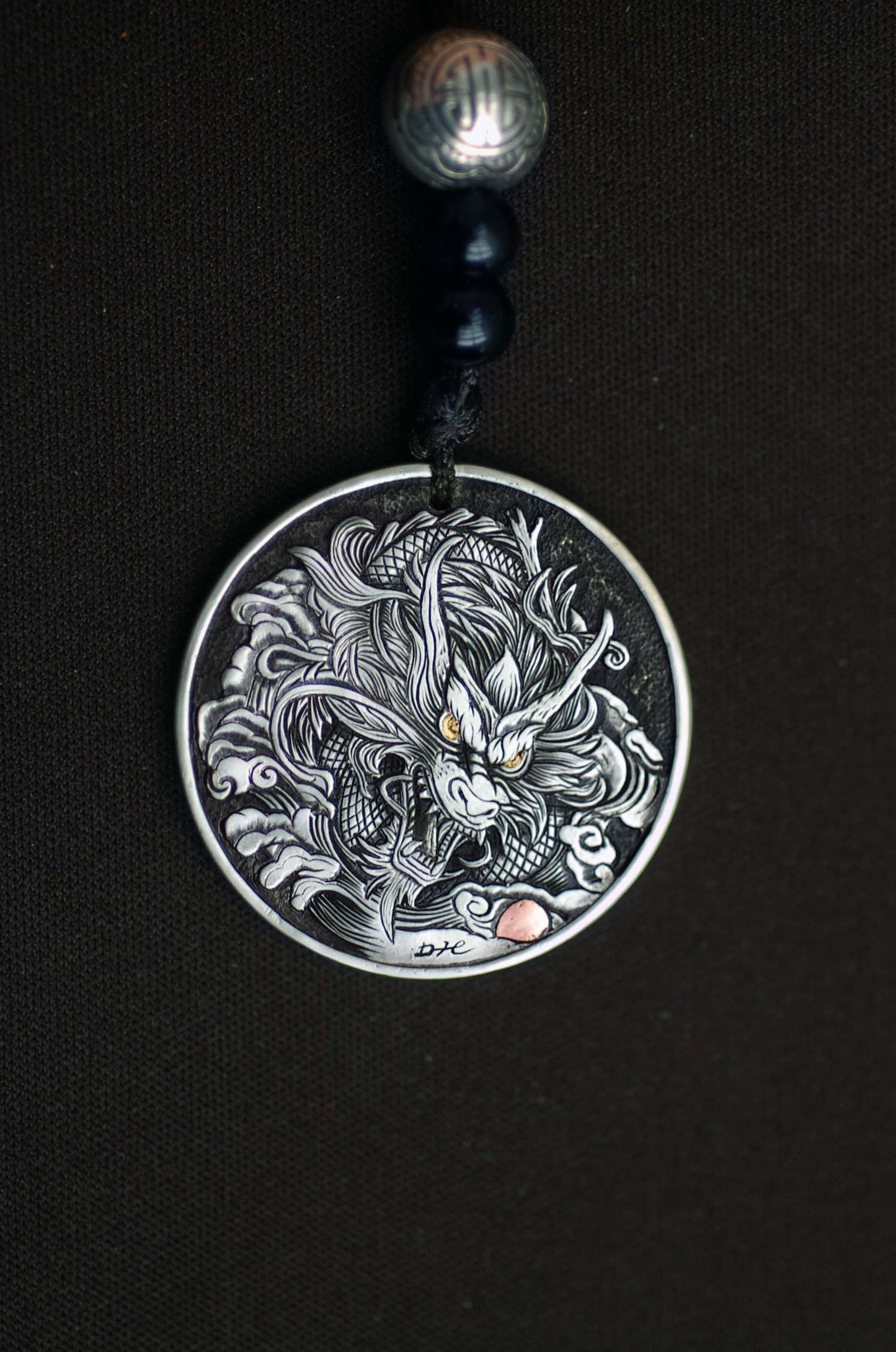 SE#021- Dragon/ Round nicke Pendant